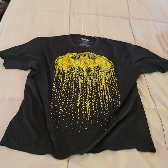 Batman Size Large Soft Shirt - Picture 7 of 10